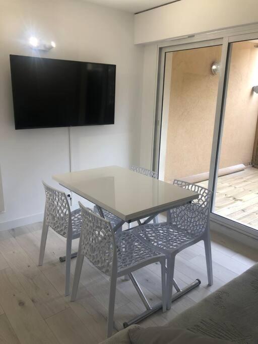 Studio 25M2 Hyeres Plages Luaran gambar